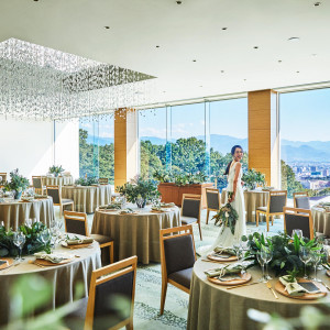 窓から陽光が射し込むナチュラルな空間が魅力|AMANDAN SKY ~アマンダンスカイ~の写真(56051478)