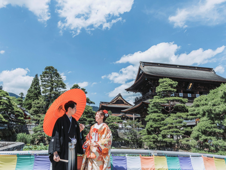 善光寺での神前式も可能。日本ならではの美しさを