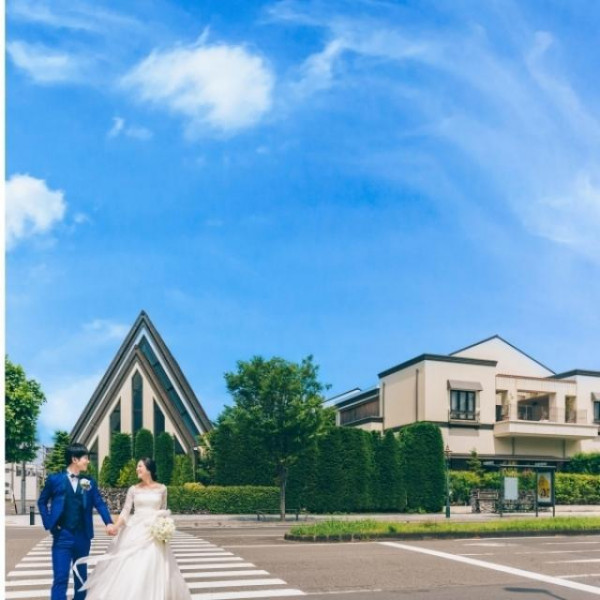 JR静岡駅すぐの立地なので打合せ＆衣裳選び等、仕事帰り・買い物ついでにOK