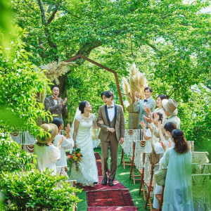 ゲストに囲まれてあたたかなガ挙式に|フレアージュ スウィートの写真(55428053)