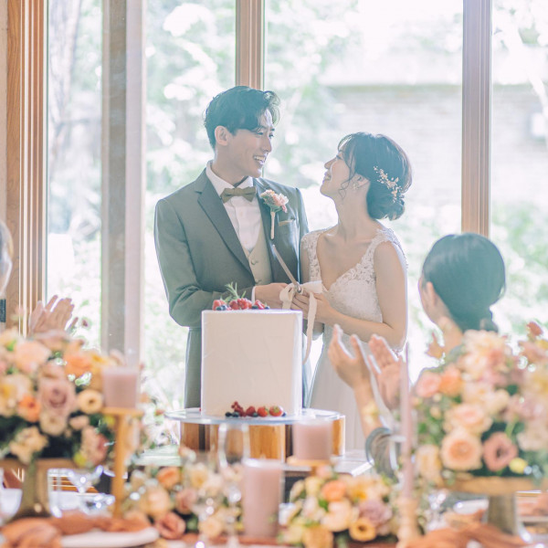 大切な家族と距離が近いからこそ自然体の姿で*。