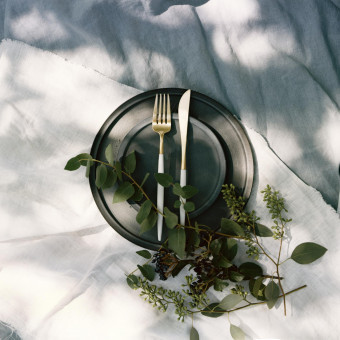 【おふたりらしさを取り入れて】テーブルコーディネートは自由自在◎