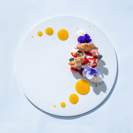 四季の食材をふんだんに使った料理