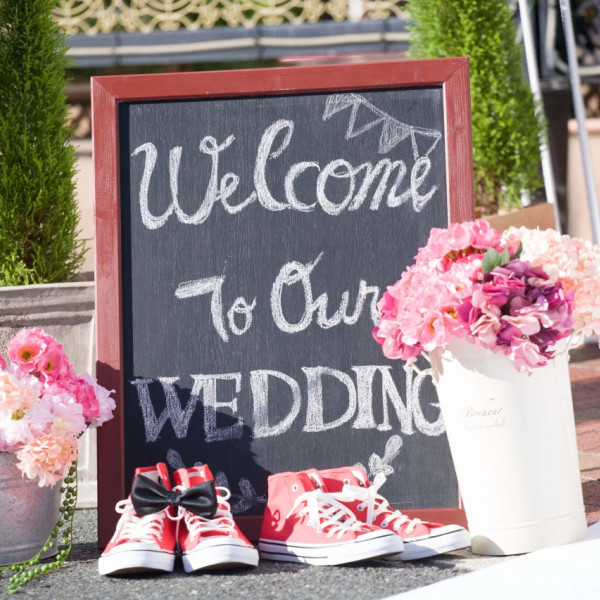 ウェルカムアイテムも思いのまま♡会場だけではなくロビーもガーデンもふたりらしく飾り付け♪|ラトリエ・ドゥ・マリエの写真(1049404)