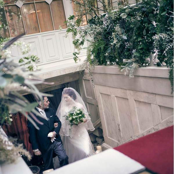 挙式のワンシーン風撮影も可能