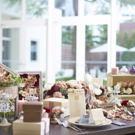 ガーデンからの自然光が二人のコーデイネイトを一層華やかに演出|アールベルアンジェ札幌の写真(595794)