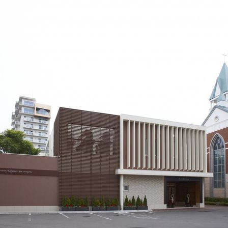 駐車場スペース60台無料完備 市外からもスムーズにご来館|アールベルアンジェ札幌の写真(532709)