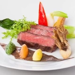 【創作和フレンチ】出汁やつけだれなど『和食』として仕上げた料理をフレンチ感覚で楽しめる！