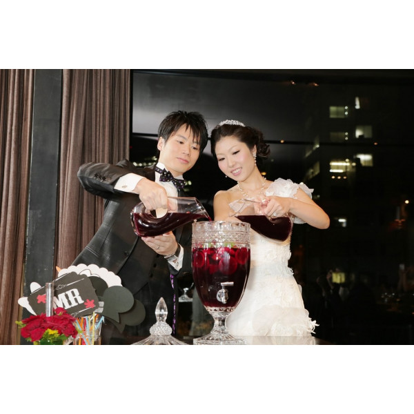 お酒好きの方必見 オリジナル演出 8g Horie Riverterrace Wedding ウエディングパーク