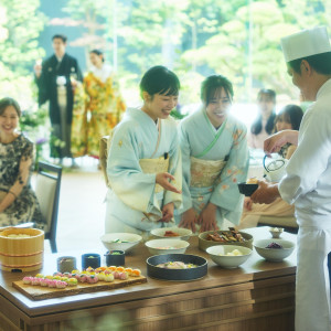 お寿司ビュッフェなどゲストが愉しめるパーティも実現できます|NIIGATA MONOLITH ～新潟モノリス～の写真(56046525)