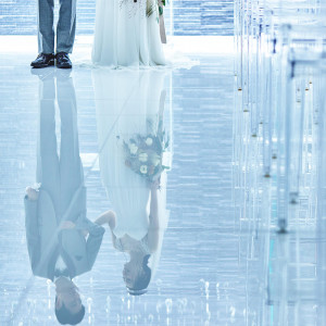 神聖な誓いの瞬間にふさわしい優しく清らかなたたずまい|NIIGATA MONOLITH ~新潟モノリス~の写真(56044409)