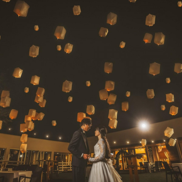 結婚式×自然×大切な仲間で笑顔がこぼれるのは必然。夢叶う瞬間だからこそ最高の笑顔の想い出を。