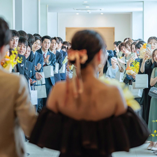 大切な家族や友人、ペットと思い出をシェアするのも素敵。ナチュラルな雰囲気に緊張もほぐれ自然な笑顔に