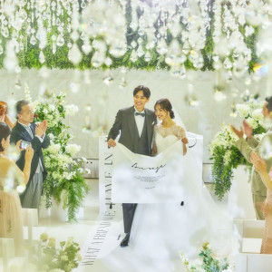 ゲストの優しい視線がふりそそぐアットホームな挙式会場|HIMEJI MONOLITH 旧逓信省姫路別館 ~姫路モノリス~の写真(55458411)