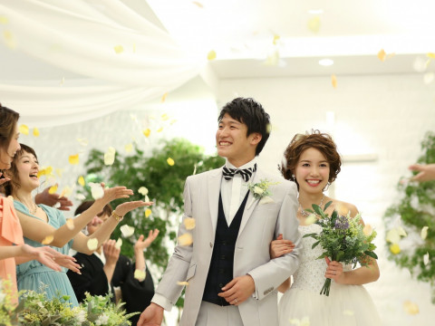 人気の雑貨がズラリ ウェディング 会食 ワンピース 白 新品 ロケーション撮影 フォーマル ドレス