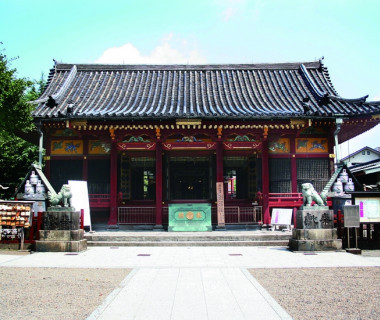 浅草神社 350年たった現在も当時の面影をそのままに。国の重要文化財に指定された社殿での挙式は、極美な結婚式を現実のものとします。