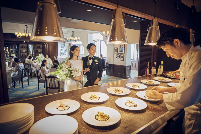 「出来たてをお召し上がりいただきたい」という想いから全会場に専用キッチンを併設。