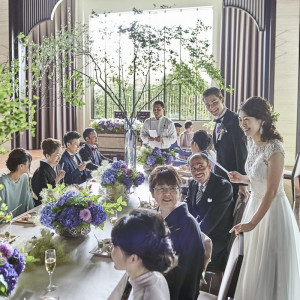 ウェディングパーティーはゲストとごゆっくりお食事や会話でお楽しみ頂ける雰囲気。|太宰府迎賓館の写真(1881541)