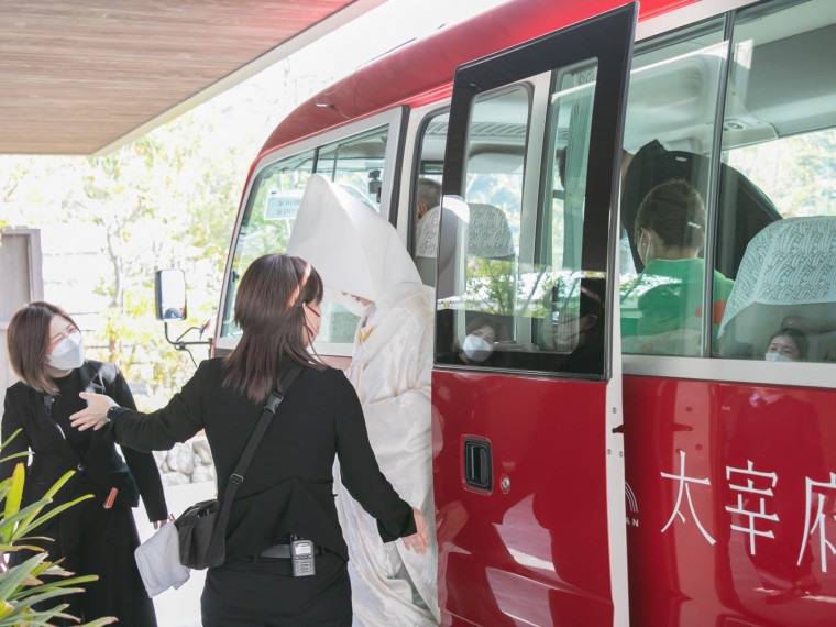 太宰府駅から車で10分！遠方のバス送迎も手配可能