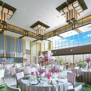 会場Villa2nd シンプルなデザイン性だからこそ、おふたりのカラーに染まります|ノートルダム北九州/FIVESTAR WEDDINGの写真(57504031)