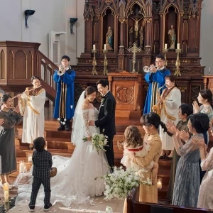 大聖堂での挙式はゲストも聖歌隊も盛り上げます|ノートルダム北九州/FIVESTAR WEDDINGの写真(40417824)