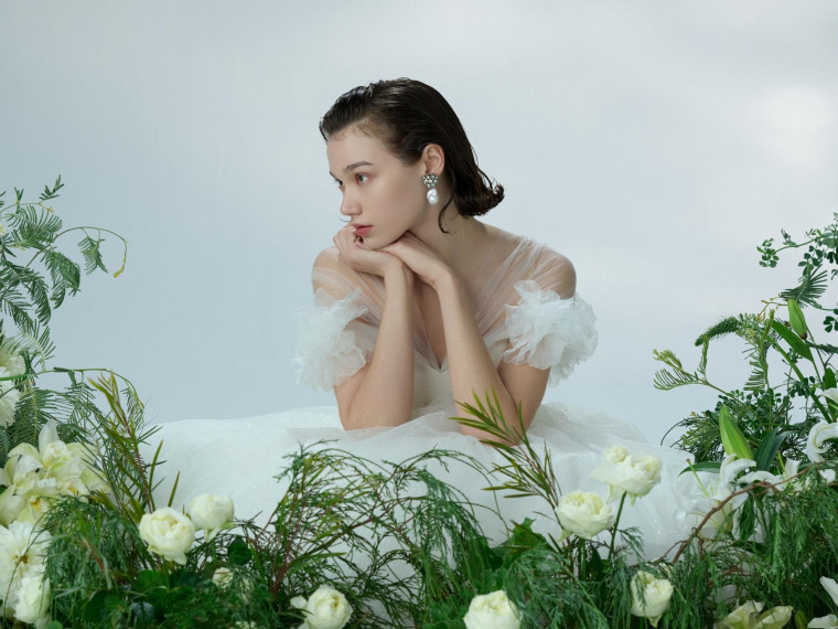 先輩花嫁から高評価◆花嫁を美しく引き立てる運命の一着を