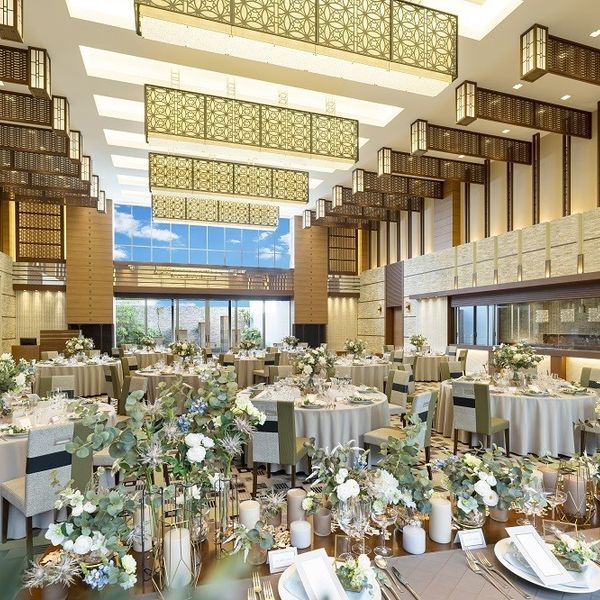 人数や好みに合わせて選べる複数の会場が揃います|ノートルダム北九州/FIVESTAR WEDDINGの写真(11810682)