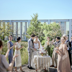 都心×屋上ガーデン！開放的なウェディングが叶う