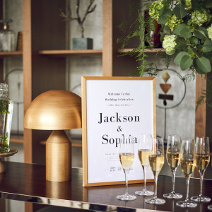 ウェルカムボードなどを自由に飾れるのも、貸切の魅力|ヴェルミヨンバーグ名古屋 ●BRASSグループの写真(14705600)