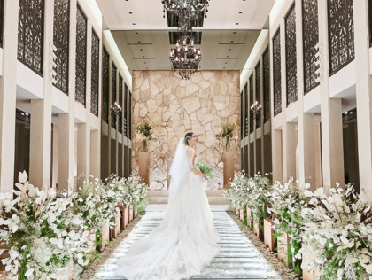 ふたりの未来を探す旅
ご結婚式という特別な一日に
大輪の笑顔の花が咲くように