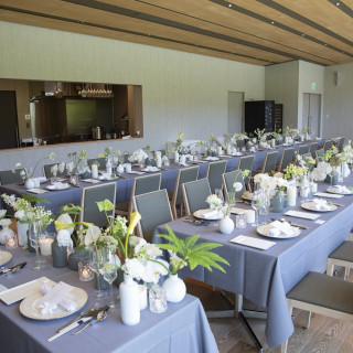 レストランは最大収容40名までOK!アットホームにゲストとゆっくり話せる時間。