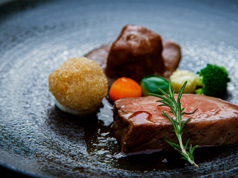 【地元食材でご準備】大切なゲストへのおもてなしを料理に込めて