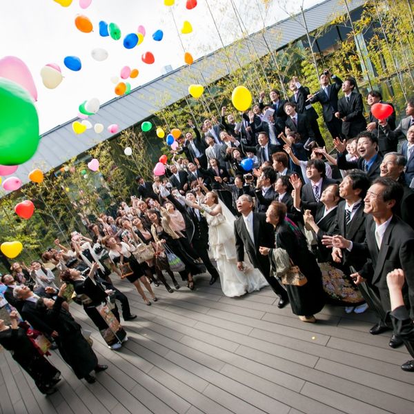 開放感溢れるガーデンで、こんな演出もできちゃいます♪|ザ・メイビア宮崎(THE MEIBIA MIYAZAKI)(旧:ガーデンテラス宮崎 )の写真(559779)