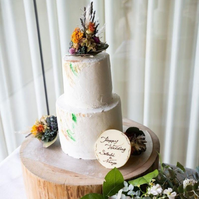 専属パティシエが作るウェディングケーキはオシャレなデザインにこだわって、おもてなし♪