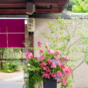 玄関前も華やかに|有栖川清水の写真(44110566)