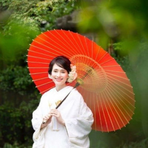 和傘を持っての撮影も人気|有栖川清水の写真(4011859)