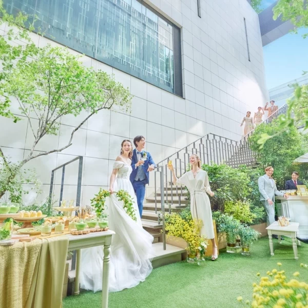 【60名で最大62万円】■挙式19.8万円■衣装28.6万円 ■装花13.7万円など