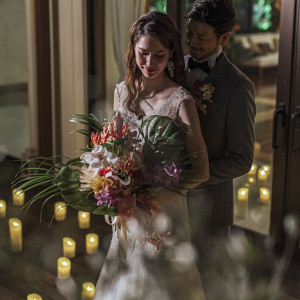 キャンドルで彩った ロマンティックなナイトウェディング|NIHO -Dramatic scene wedding-（ニホ ドラマティックシーンウエディング）の写真(38667525)