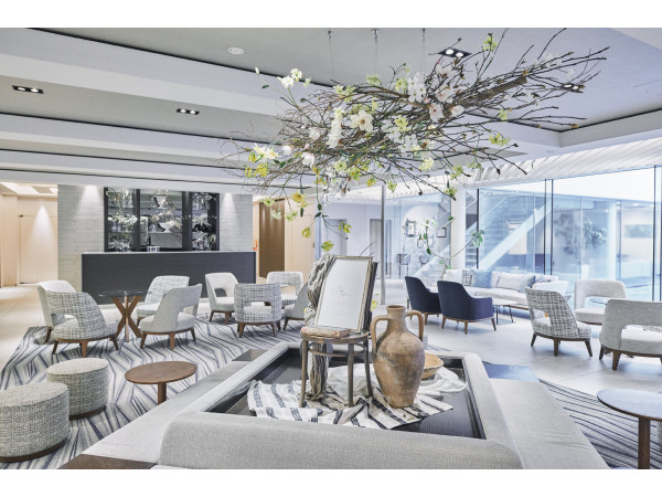 福岡 天神モノリス (FUKUOKA TENJIN MONOLITH)