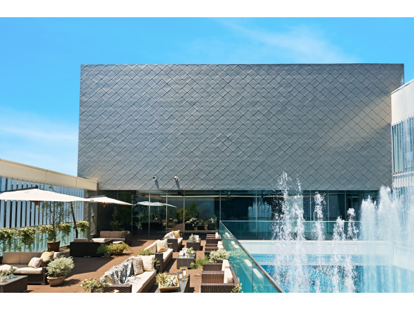 福岡 天神モノリス (FUKUOKA TENJIN MONOLITH)