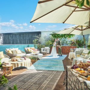 パーティ会場と一続きになっているテラスで 開放感あふれる時間を|福岡 天神モノリス (FUKUOKA TENJIN MONOLITH)の写真(54584991)