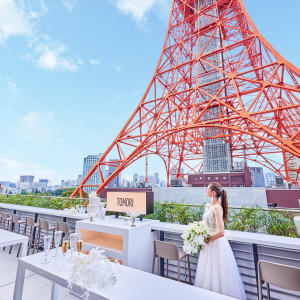 新郎新婦様限定の特別な場所『Sky Bar tomori』はロケーション撮影に大人気☆|The Place of Tokyoの写真(35314560)