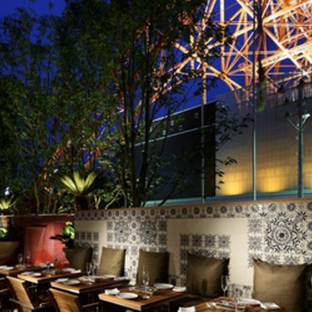 【The Place of Tokyo ~Terrace DiningTANGOテラス席~】
夜は更に人気のスポットへ！
併設レストランでは食事も楽しめます！|The Place of Tokyo（ザ プレイス オブ トウキョウ）の写真(1132442)