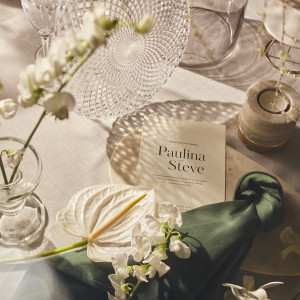 おふたりのテーマやコンセプトにあわせて会場を彩るテーブルコーディネート|THE MARCUS SQUARE KOBE（ザ マーカス スクエア 神戸）の写真(55593974)