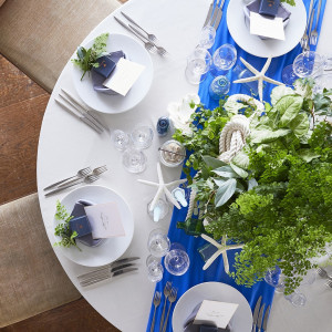 爽やかなブルーを基調としたテーブルコーデ|THE MARCUS SQUARE KOBE（ザ マーカス スクエア 神戸）の写真(13035171)