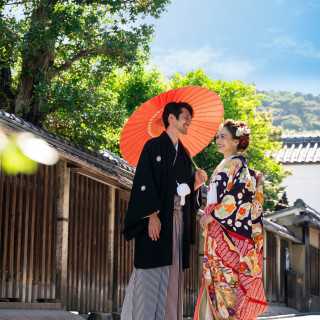 和邸宅内はもちろん、周辺街並みは八坂の塔など京都の中でも人気の名所が多数！和装撮影も大好評