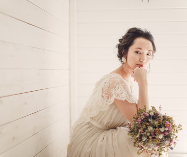 花嫁を一番美しく見せる、ドレスラインにこだわり素材とデザインにこだわったドレスをラインナップ。鹿児島では、ここだけのアトリエ系ドレスも豊富。新しいドレススタイルを提案。