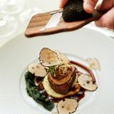 婚礼料理コース1ランクUP分の特典をプレゼント!(2,200円×お申込人数分)