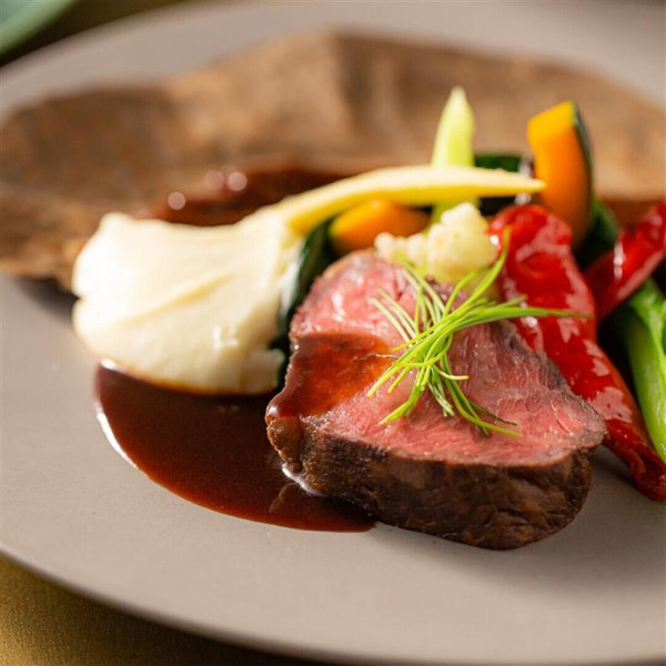 【ご来館特典】豪華食材＆デザート5品の贅沢試食！
味わいも見た目も満点の絶品メニューをじっくり体験♪