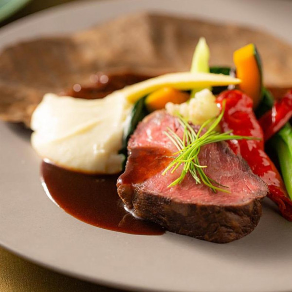 【ご来館特典】豪華食材＆デザート5品の贅沢試食！
味わいも見た目も満点の絶品メニューをじっくり体験♪